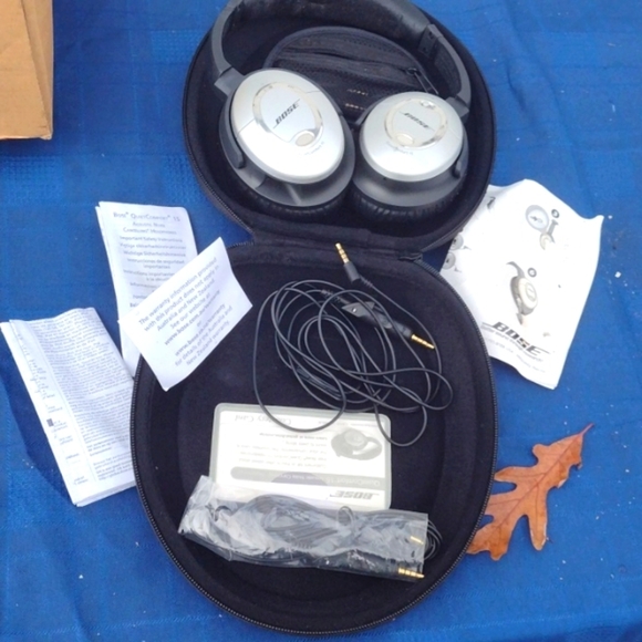 Bose Quiet Comfort 15 Headphones - Picture 1 of 4